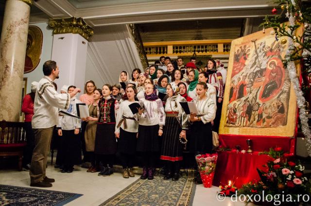 Colindători la Reședința mitropolitană - parohia Talpalari din Iași