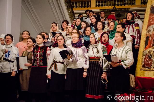 Colindători la Reședința mitropolitană - parohia Talpalari din Iași