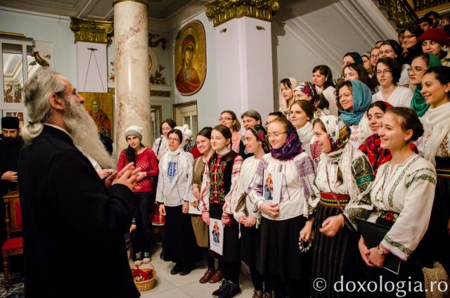 Colindători la Reședința mitropolitană - parohia Talpalari din Iași
