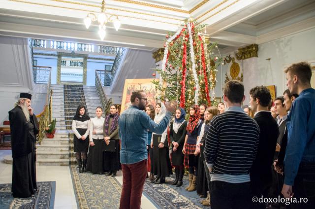 Colindători la Reședința Mitropolitană - Corul „Sf. Ioan Cucuzel”, Iași