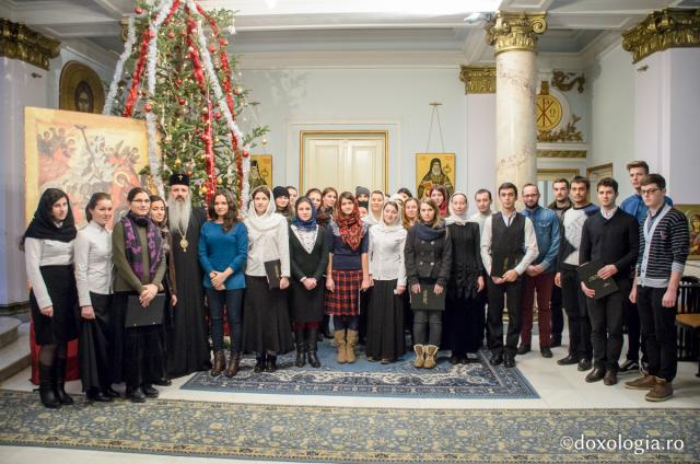 Colindători la Reședința Mitropolitană - Corul „Sf. Ioan Cucuzel”, Iași