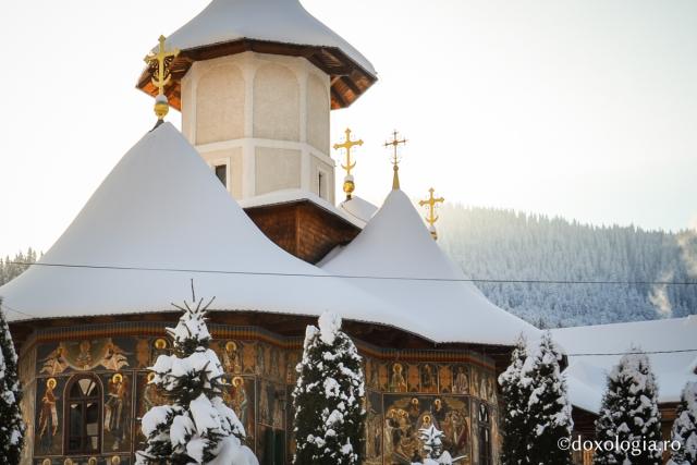 Iarna la mănăstirea Petru Vodă