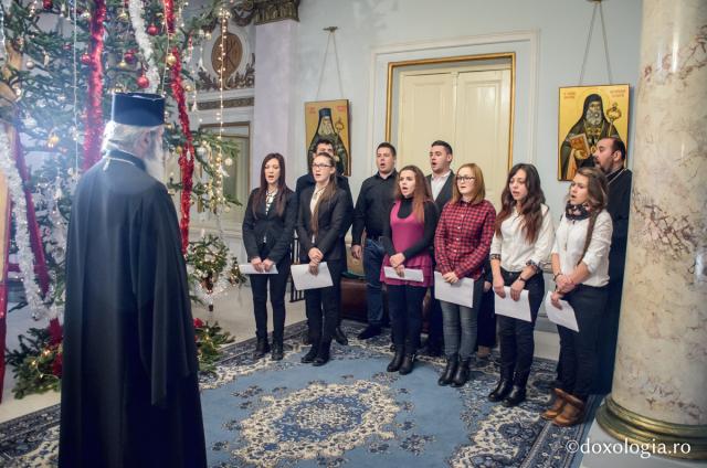 Colindători la Reședința Mitropolitană - parohia Tungujei, comuna Țibănești, județul Iași
