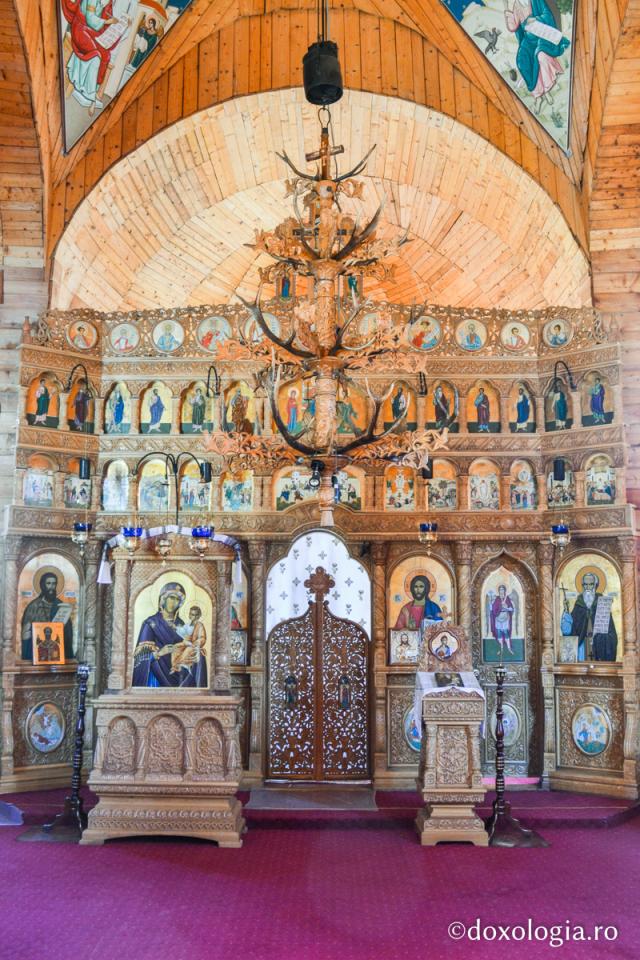 (Foto) Schitul „Sfântul Daniil Sihastrul”, Putna