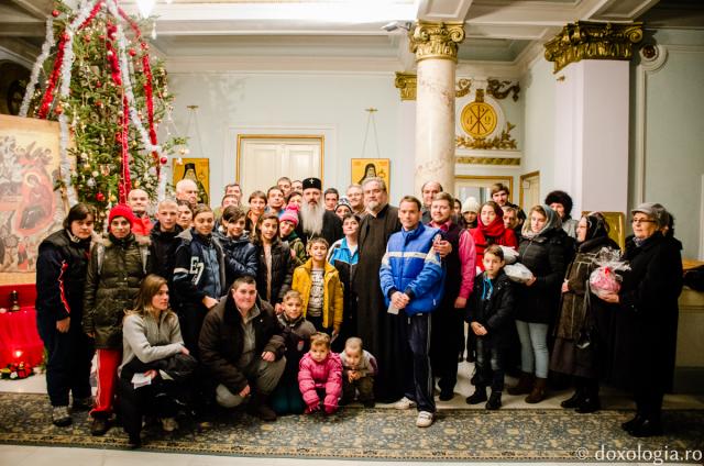 Colindători la Reședința mitropolitană - parohia Curelari din Iaşi