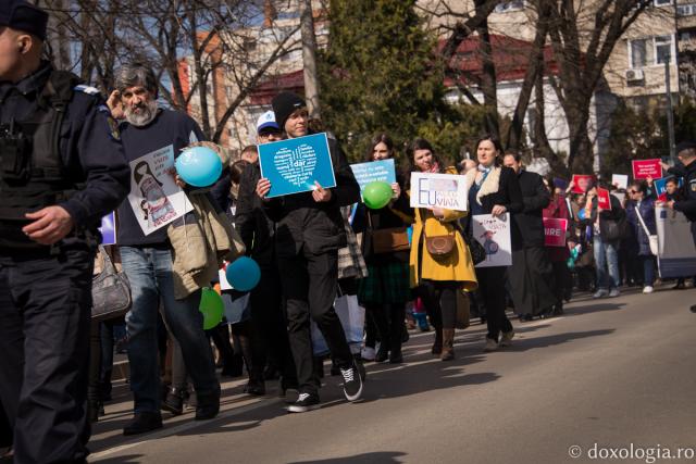 Marşul pentru viaţă 2015 la Iaşi - galerie foto