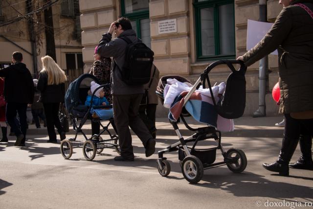 Marşul pentru viaţă 2015 la Iaşi - galerie foto