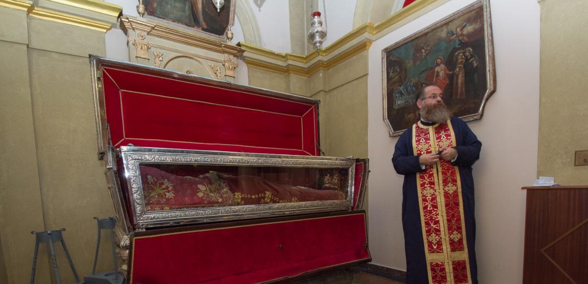 Racla cu moaștele Sfintei Teodora, împărăteasa