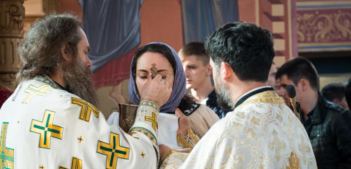 împărtășirea cu Sfintele Taine