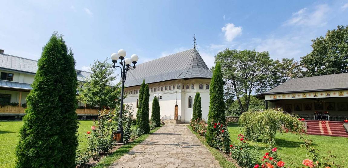 Paraclisul „Sfântului Ierarh Leontie” de la Mănăstirea Bogdana