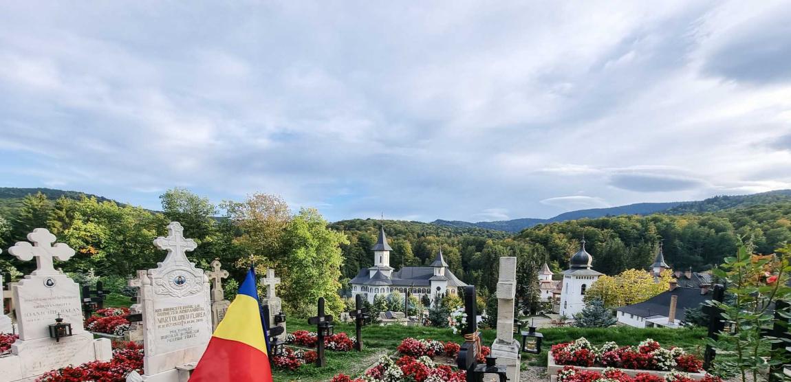 Mormântul Părintelui Simeon Zaharia