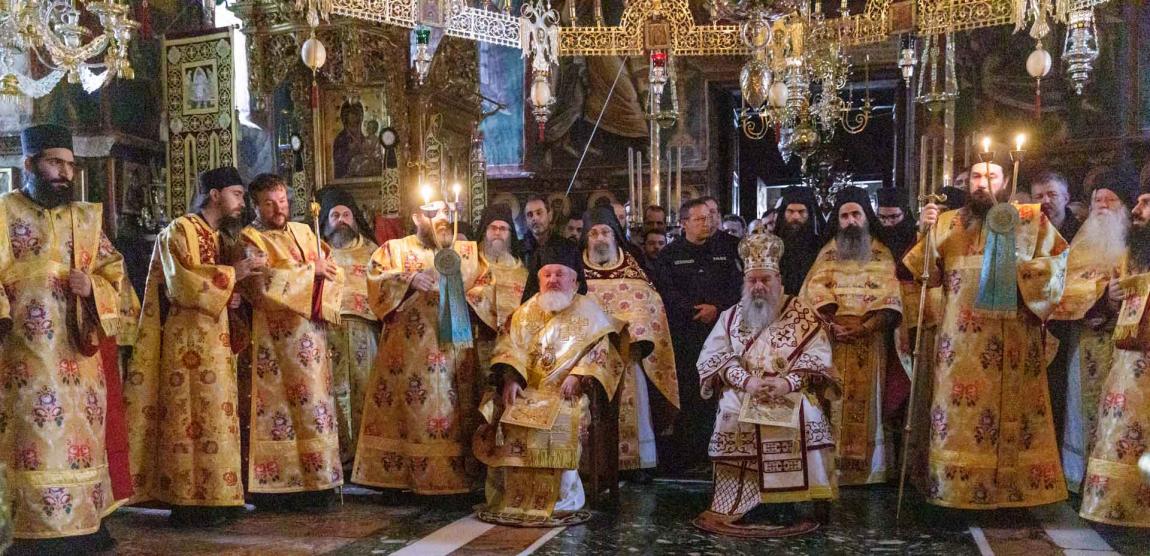 Liturghie la Mănăstirea Vatoped la prăznuirea Sfântului Cuvios Dionisie de la Colciu
