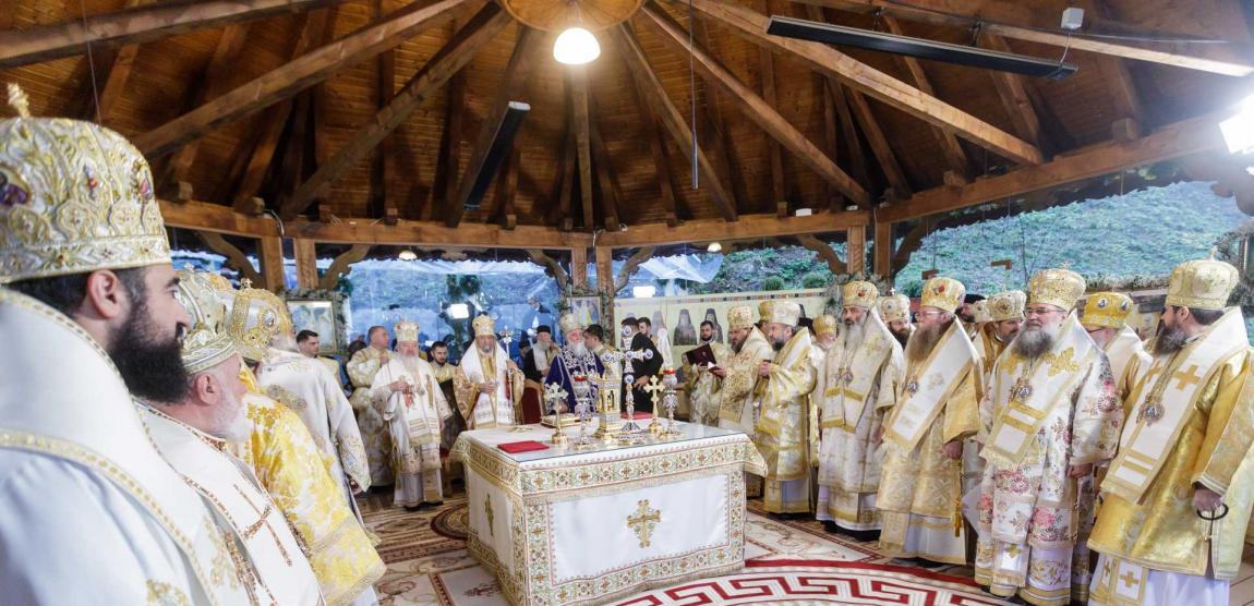 Sfânta Liturghie de la Proclamarea Canonizării Sfântului Cuvios Mărturisitor Arsenie de la Prislop