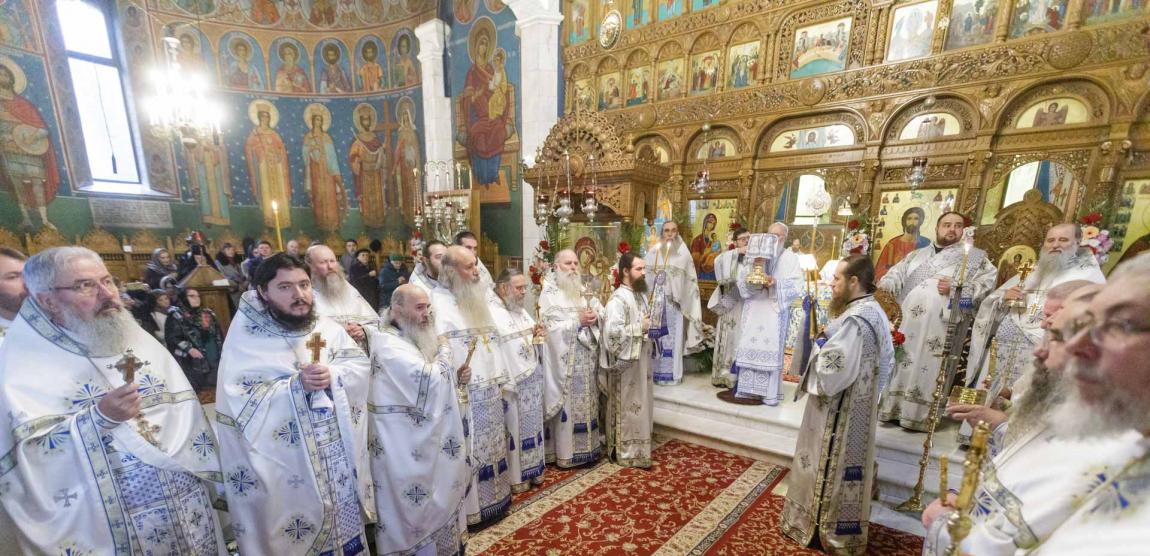 Prima celebrare a Sfinților Cleopa și Paisie, la Mănăstirea Sihăstria: 