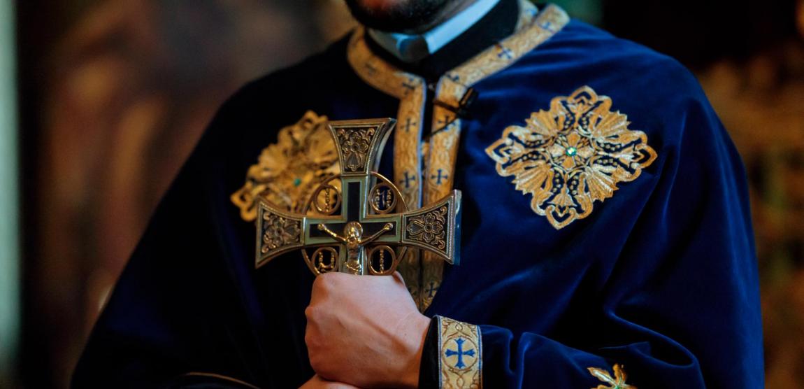 Când căutăm preoți care să ne „facă pe plac”...