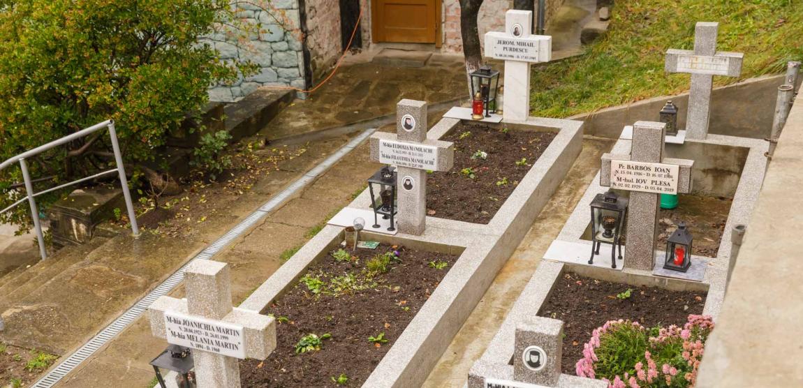 Cimitirul Mănăstirii Râmeț