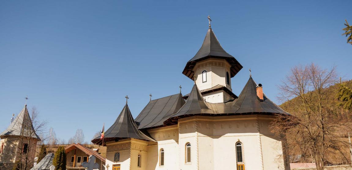Biserica „Sfântul Nicolae” din Farcașa din județul Neamț