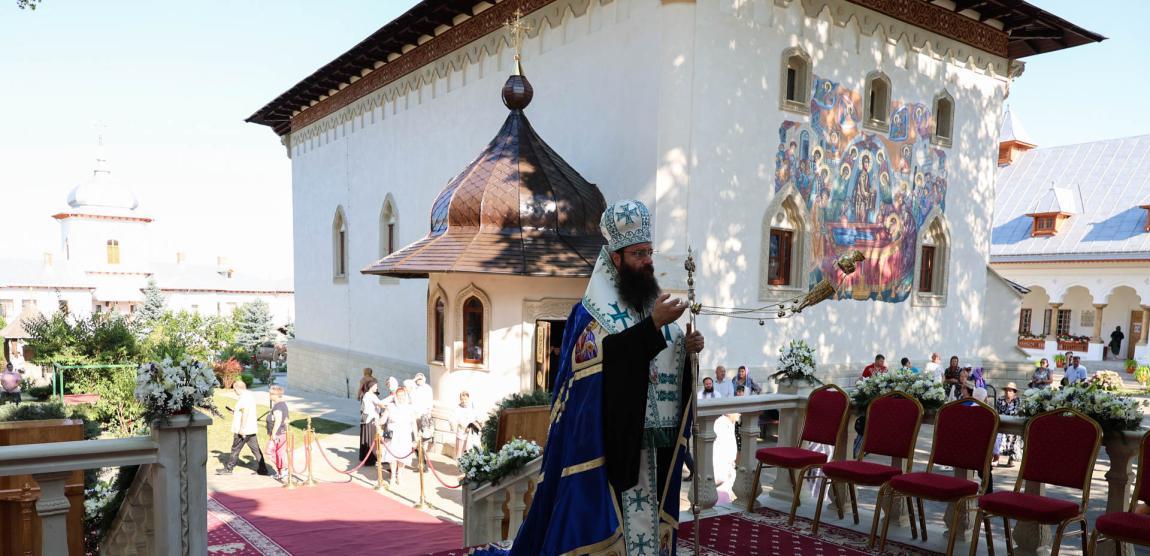 Bucurați-vă, Sfintelor ocrotitoare ale Văratecului – priveghere în cinstea Sfintelor Cuvioase Nazaria, Olimpiada și Elisabeta de la Văratec