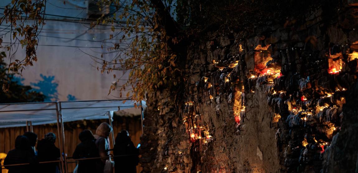 Popas de rugăciune și de lumină în drumul pelerinilor spre Sfânta Parascheva