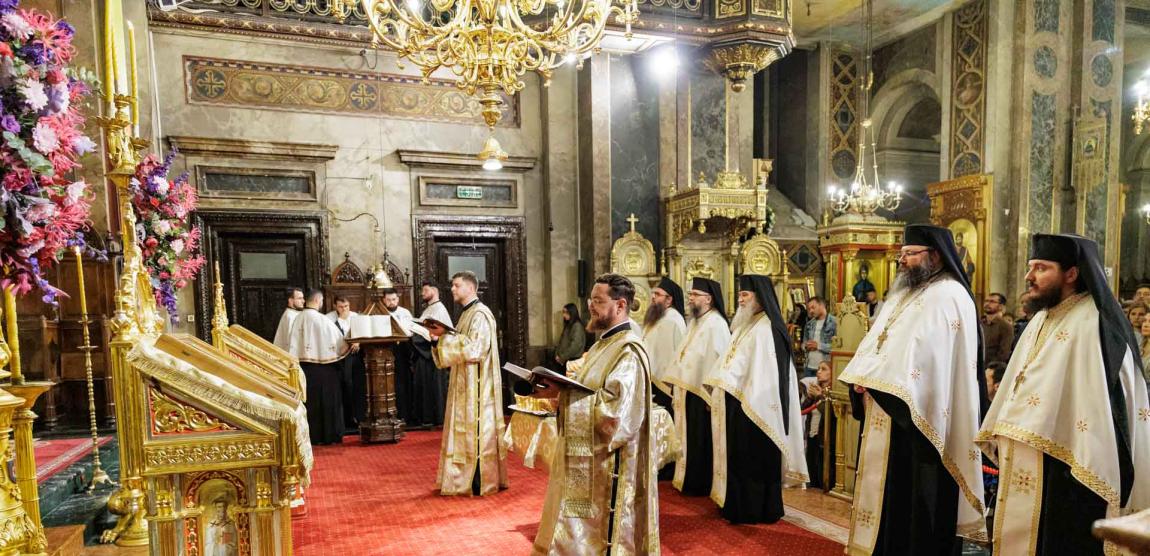 PS Nichifor a slujit Sfânta Liturghie la Catedrala Mitropolitană în a treia zi de pelerinaj