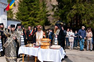 Slujbă de pomenire pentru românii masacraţi la Fântâna Albă