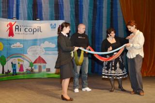 Comunicarea eficientă, secretul relaţiei părinte-copil