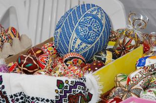 S-a deschis Festivalul ouălor încondeiate din strada Lăpuşneanu