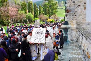 „Chipul şi rugăciunea Maicii Domnului, izvor de tămăduire“