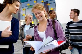 Oportunităţi pentru studenţi şi profesori prin Erasmus