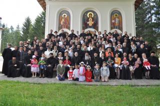 Preoţi şi preotese din două protoierii ale Eparhiei Iaşilor, la conferinţa de la Durău