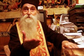 Părintele Arsenie Papacioc s-a mutat la Domnul