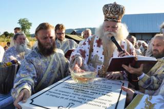 Binecuvântări arhiereşti în parohia Dumbrava Roşie II