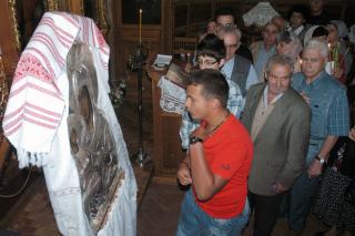 Odoare sfinte în pelerinaj la Biserica Precista din Bacău