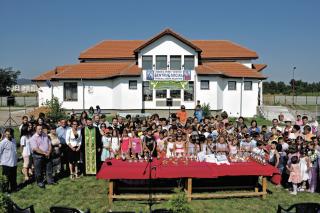 200 de copii la Tabăra de creaţie „Aripi de înger“