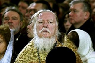 „Lăsați copiii să vină la Mine” – Un preot rus primește copiii pe care mamele lor vor să îi avorteze