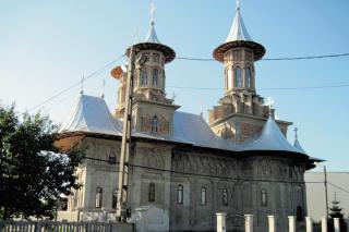 Noi porţi către ceruri în Protopopiatul Hârlău