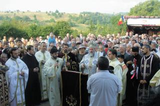 Biserica parohiei Cucova - Valea Seacă, târnosită după 12 ani