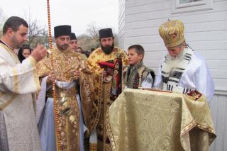Biserica parohiei Dumbrava, resfinţită de IPS Pimen