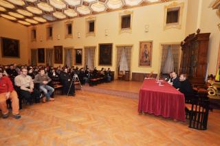 Conferinţă ASCOR - filiala Iaşi, dedicată Zilei Naţionale a României