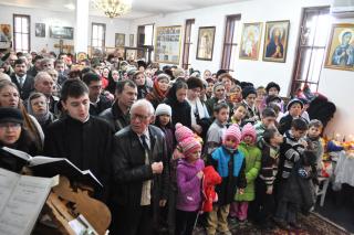 Binecuvântare arhierească în parohia „Sfinţii Împăraţi Constantin şi Elena“ – Poitiers