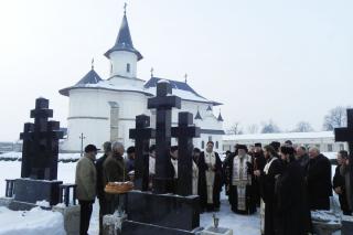 Slujbă de pomenire pentru arhiereul Ilarion Mircea Băcăuanul