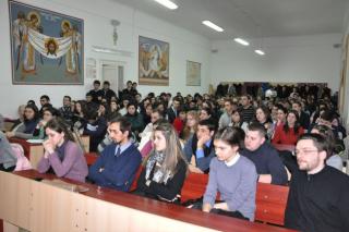 Cum aducem tinerii în Biserică?