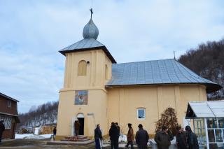 Vizite pastorale ale ÎPS Teofan în Protopopiatul Hârlău