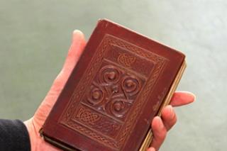 Biblioteca Britanică cumpără cea mai veche Evanghelie din Europa