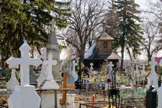 La Muncelul de Sus, biserica de lemn şi-a urmat satul
