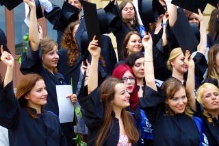 Lucruri bune de știut la absolvirea facultății