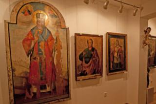 Volyn: 100 de icoane cu Sfântul Nicolae