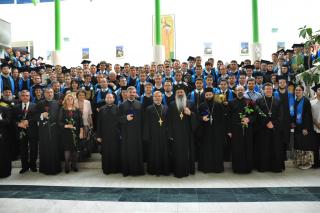Curs festiv de absolvire al studenţilor teologi ieşeni