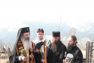 Piatra de temelie pentru noua biserică a Schitului Icoana Veche