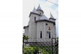 Biserica Sfântului Dimitrie din Gherăieşti, în haine de sărbătoare